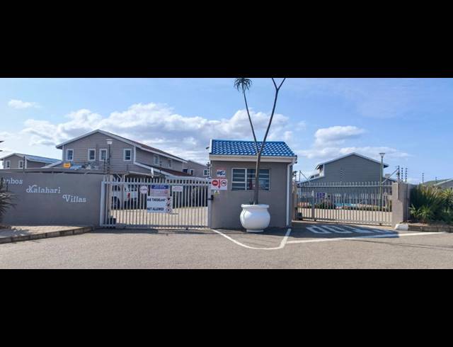 2 BEDROOM APARTMENT FOR SALE IN HARTENBOS CENTRAL